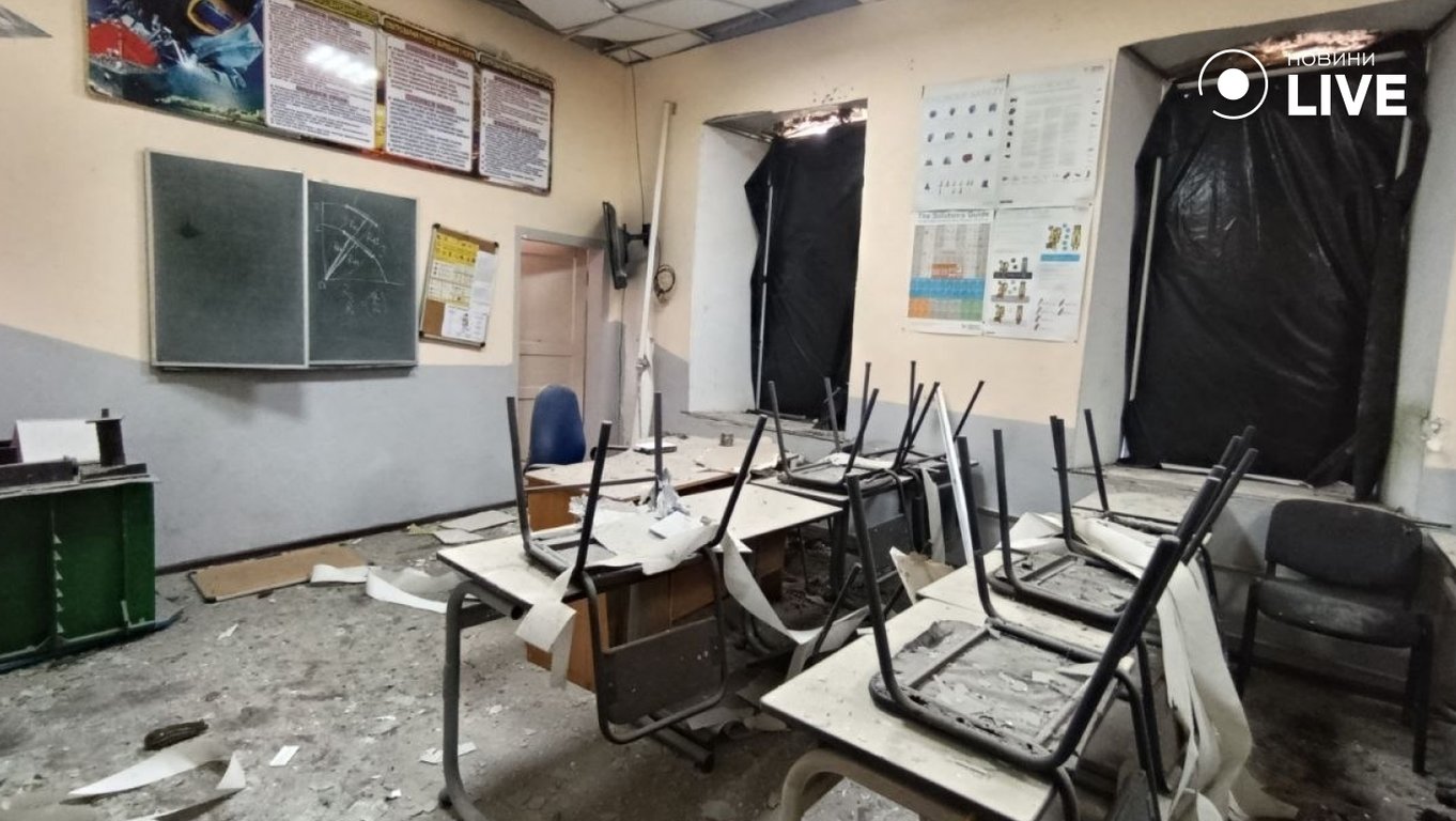 Фото наслідків російської атаки на Одесу