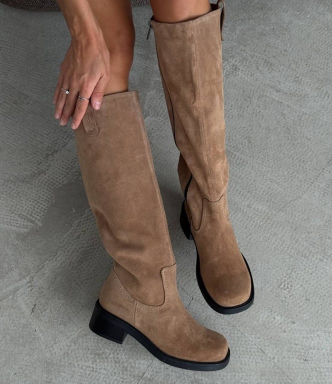 Замша цього року в тренді