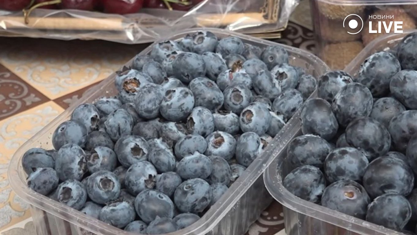 Ціни на фрукти на Новому базарі