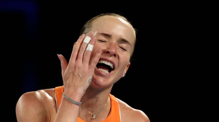 Світоліна боролася, але програла першій ракетці світу на AO-2026 - 285x160