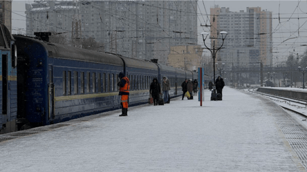 Ожеледиця на Одещині — одразу п'ять поїздів затримуються в дорозі - 285x160