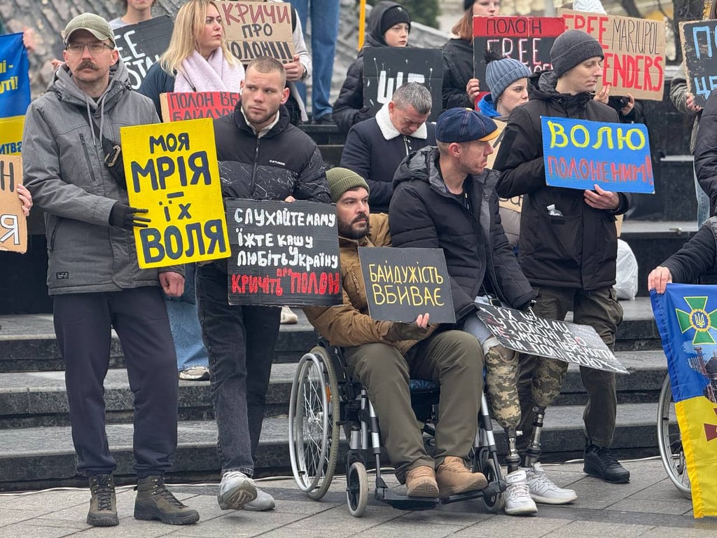 "Не мовчи! Полон вбиває!" — у Львові підтримали полонених ЗСУ - фото 1