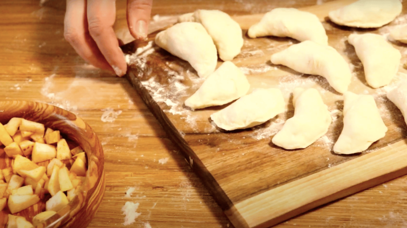 рецепт вареників з яблуками на пару