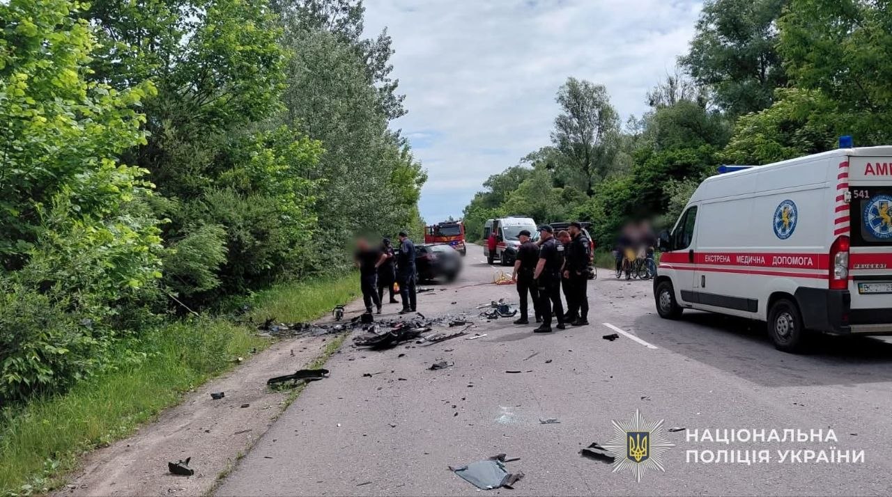 Смертельна аварія на Львівщині — одна людина загинула, четверо травмовані - фото 1