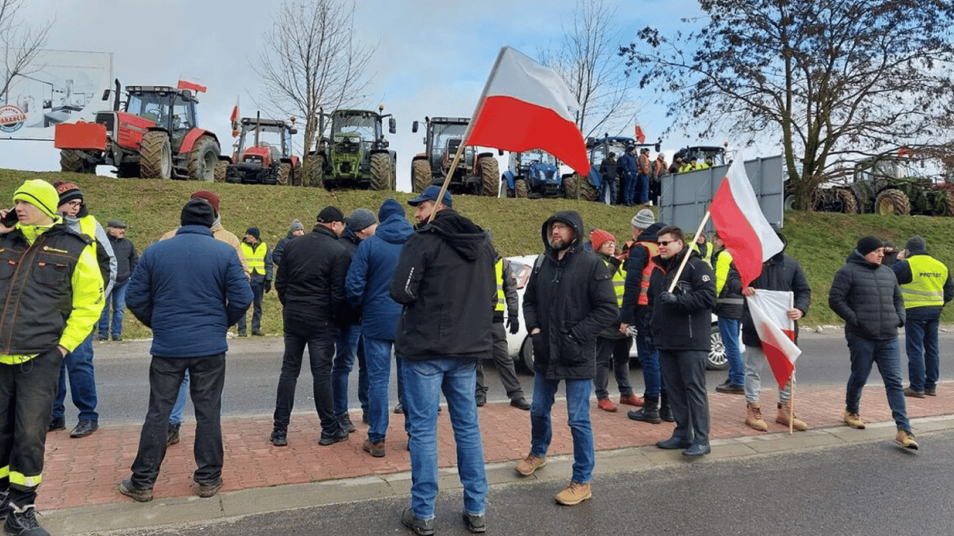 Польські фермери заблокували пункт пропуску на кордоні зі Словаччиною