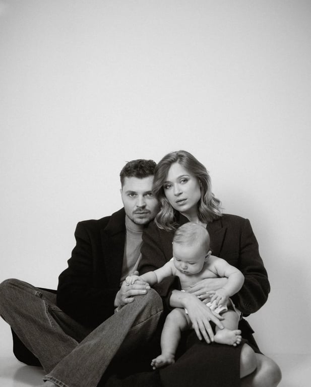 Світлана Гордієнко з новим чоловіком та дитиною