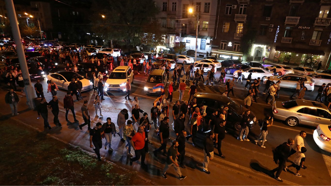 "Вірменія буде паралізована": протестувальники в Єревані анонсували акцію непокори