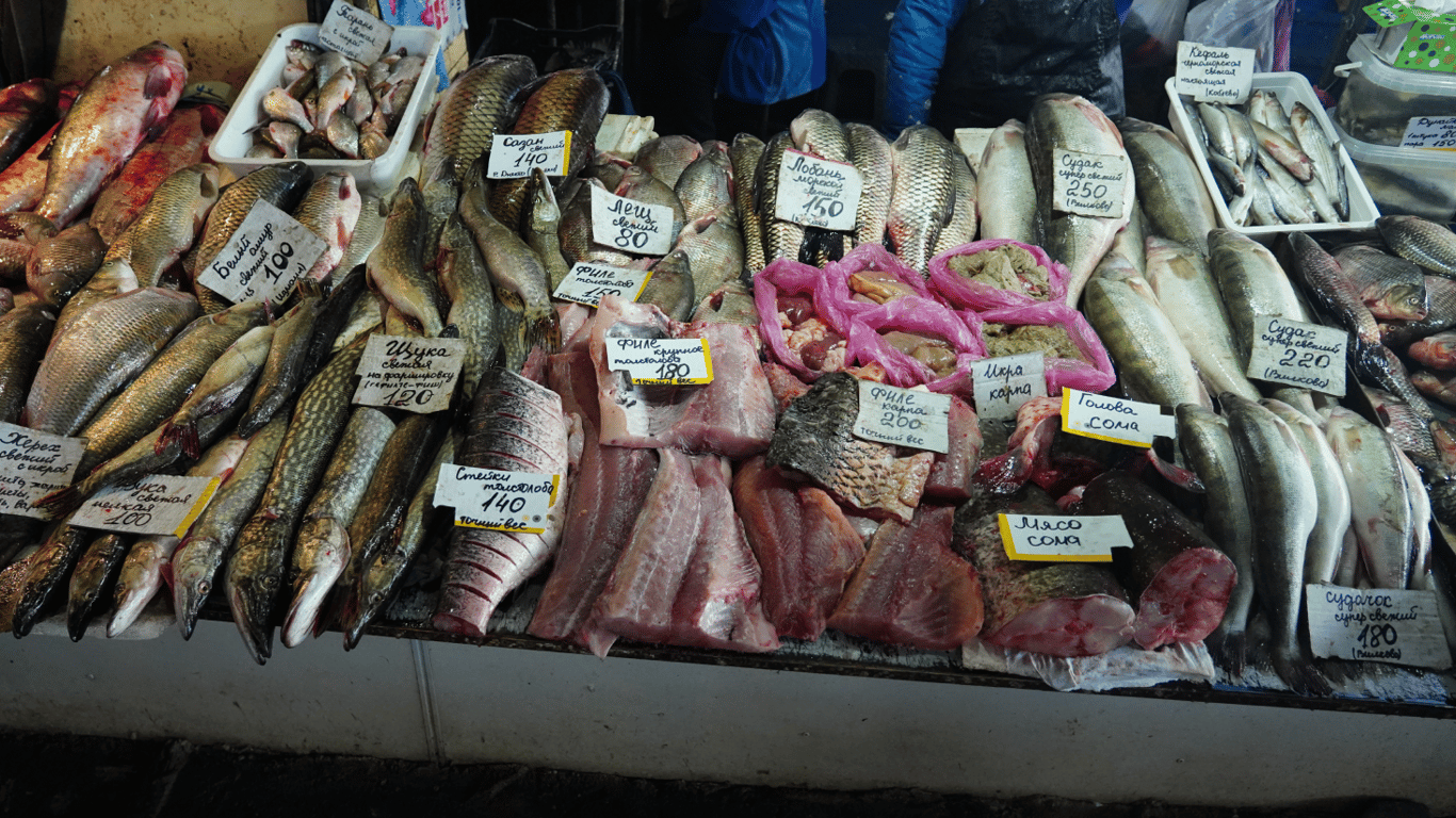 Риба на Привоз