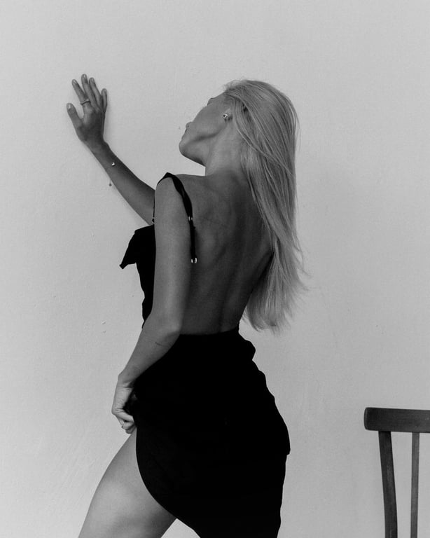 Даша Квіткова після масштабної ДТП "засвітила" відверту фотосесію - фото 3