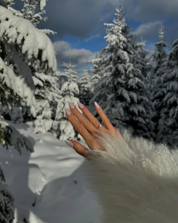 Леся Нікітюк заручилася