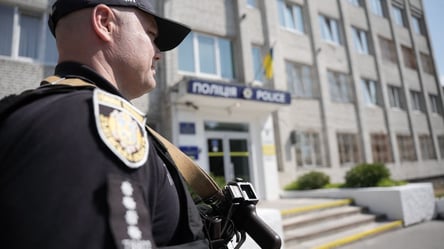 На Львівщині поліцейські затримали чоловіка з гранатою - 290x166