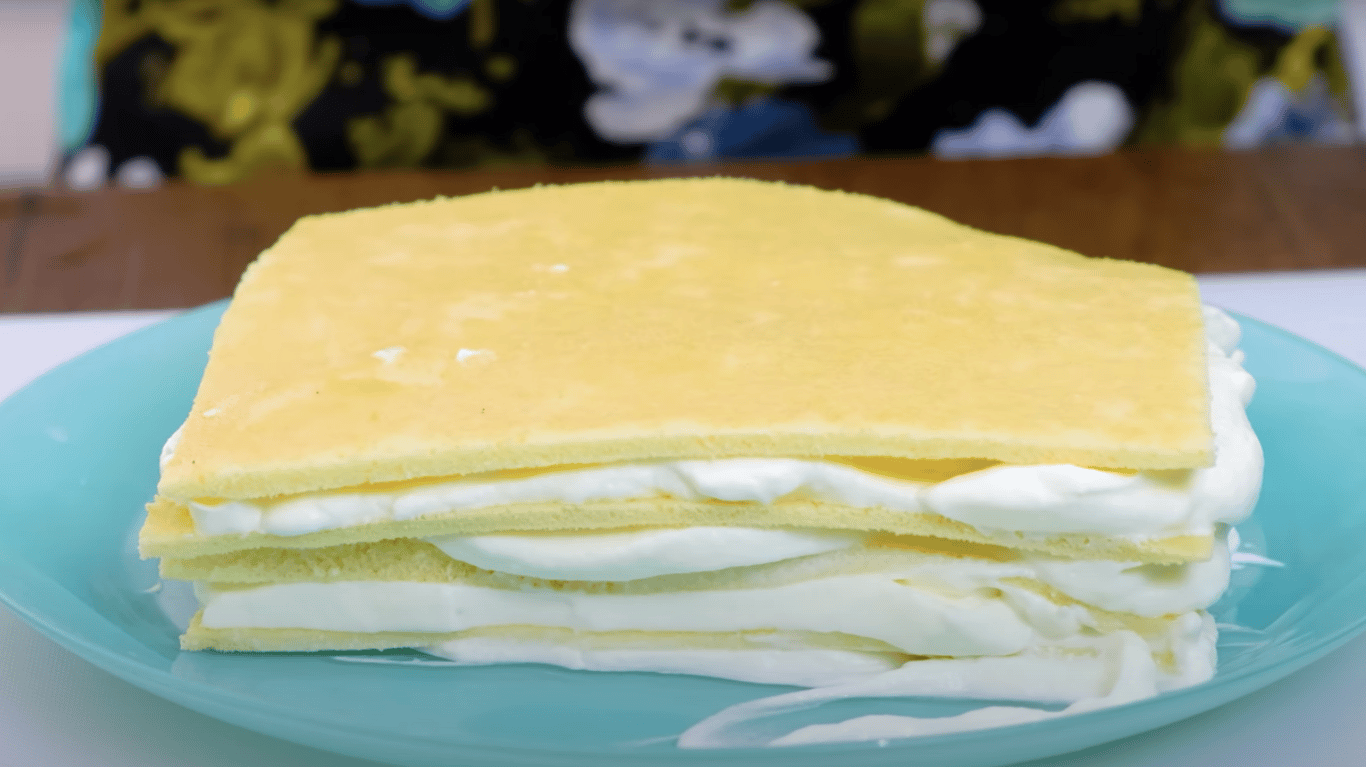 смачний десерт до кави