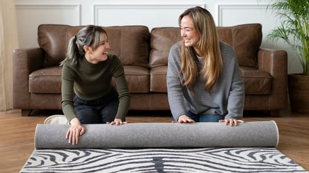 Не тільки комфорт — для чого стелити килим на підлогу - 285x160