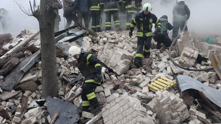 В Харькове из-под завалов вытащили мужчину - 285x160