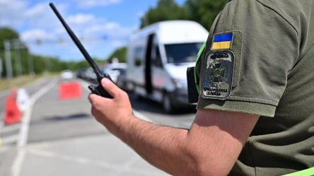 Черги на кордоні: великі затори з Польщею та Угорщиною - 290x166