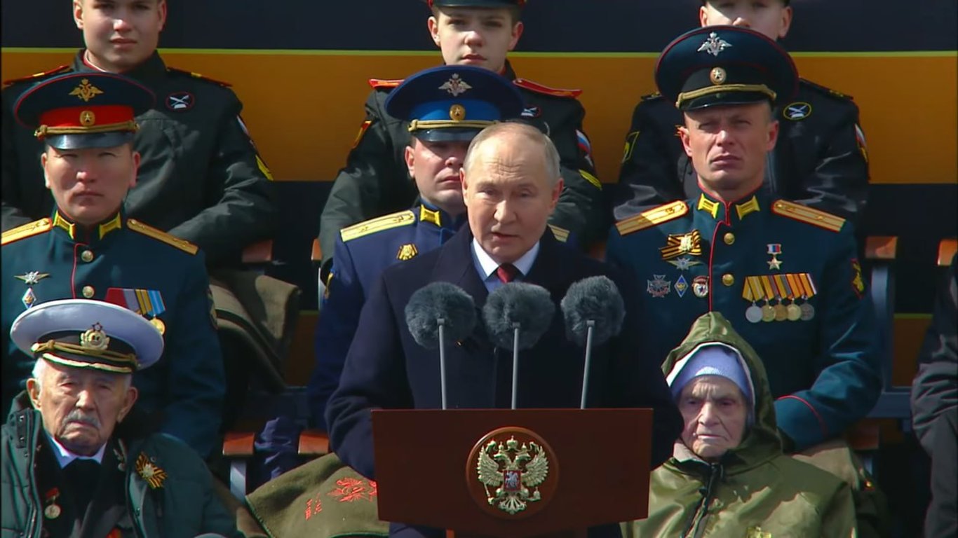 Аналітики пояснили, що стоїть за заявами Путіна на 9 травня