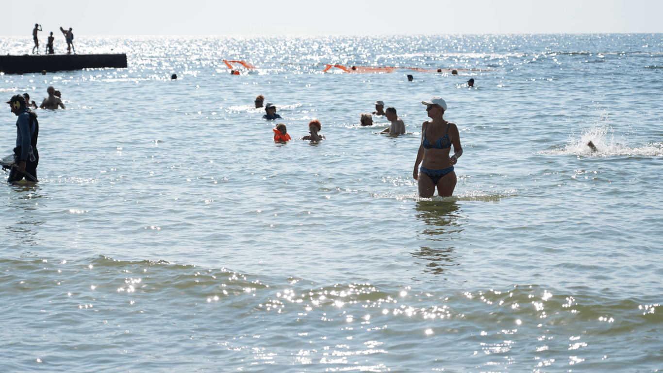 Купальний сезон наближається: море в Одесі уже прогрілося