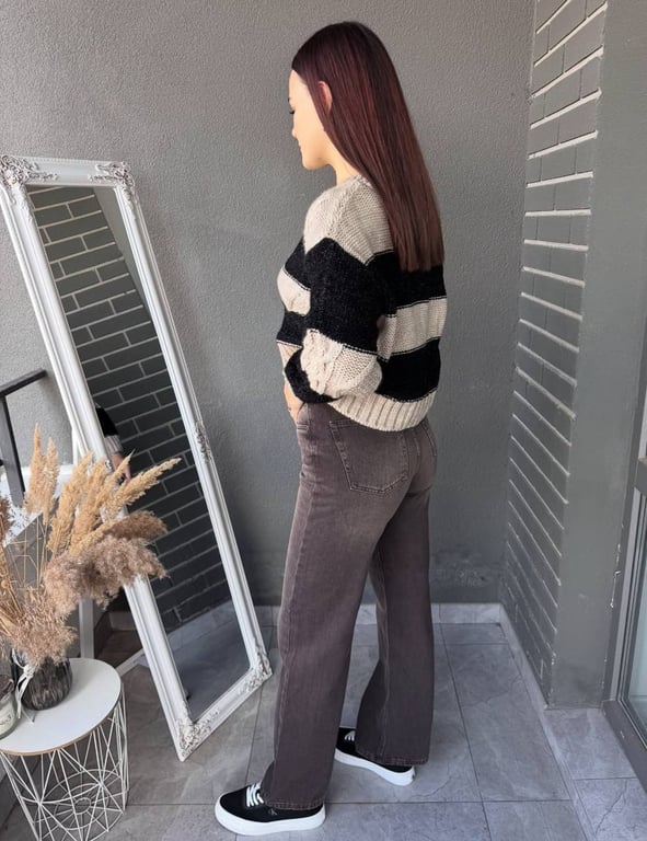 Денім в коричневому кольорі додасть драйву образу