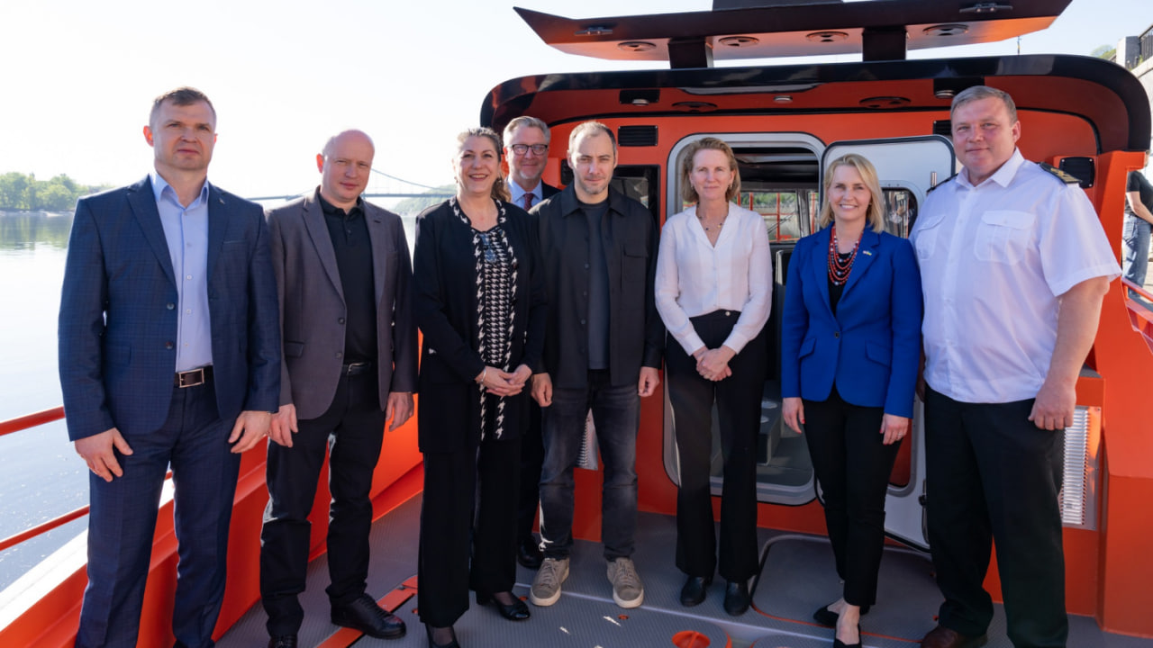 Американские партнеры предоставили Украине лооцманское судно