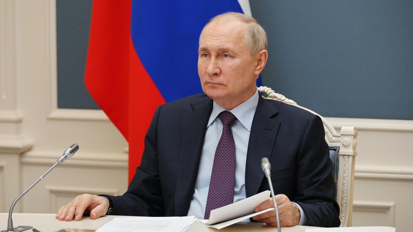 Путін заявив, коли розмістить ядерну зброю в Білорусі