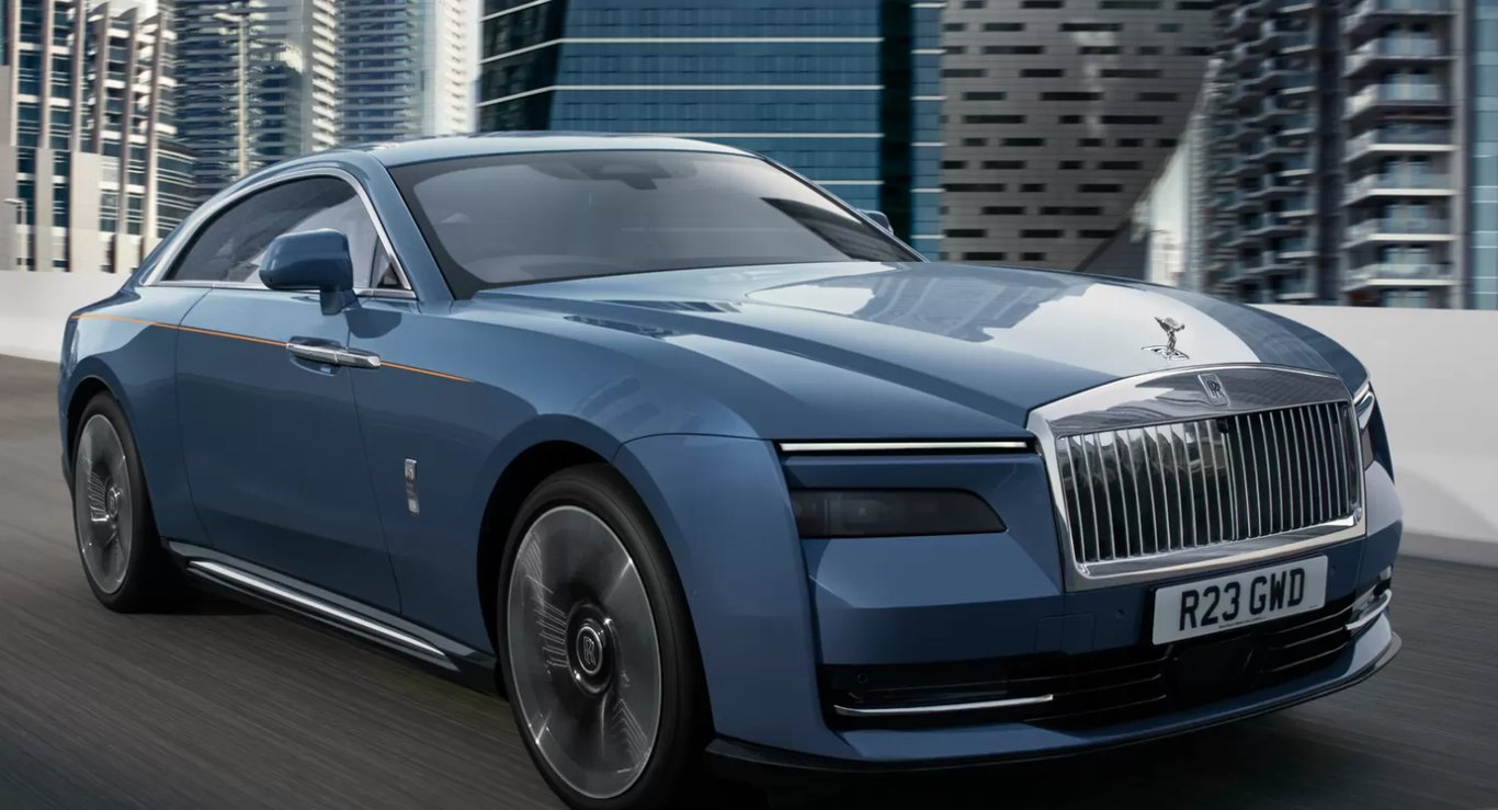 Авто за пів мільйона доларів — у центрі Одеси помітили Rolls-Royce - фото 3