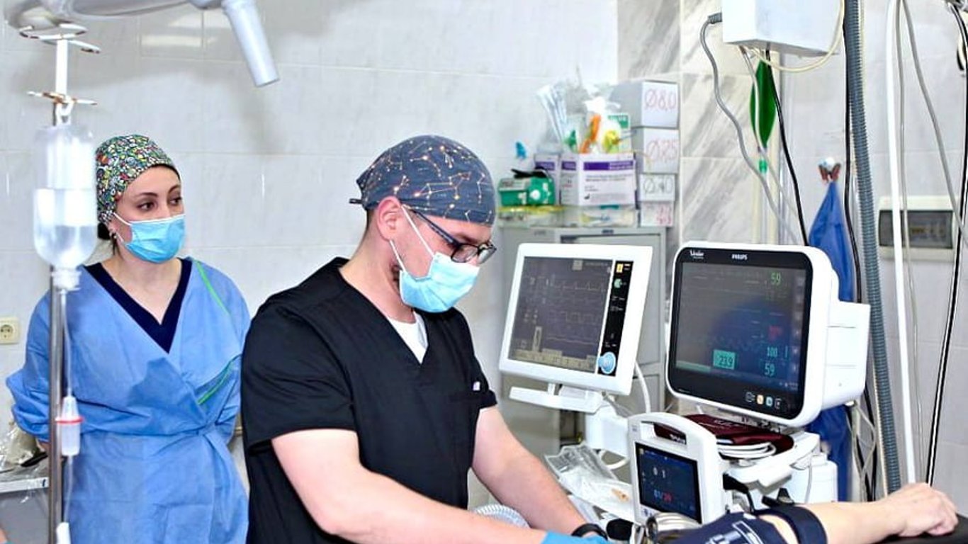 Допомога лікарні: Інститут імені Шалімова отримав ліки для важких пацієнтів