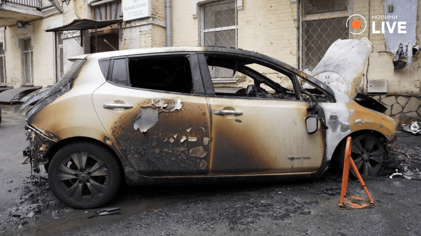 Машина згоріла Київ