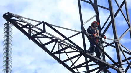 Відключення світла в Україні — як завтра діятимуть графіки - 290x160