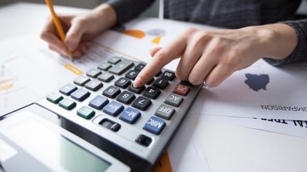 Зарплаты украинцев — как изменятся доходы до конца года - 290x160