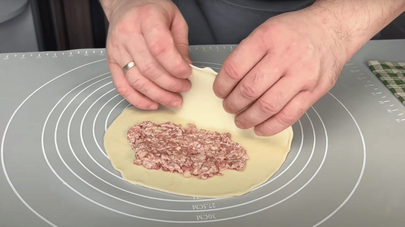 смачні чебуреки на заварному тісті