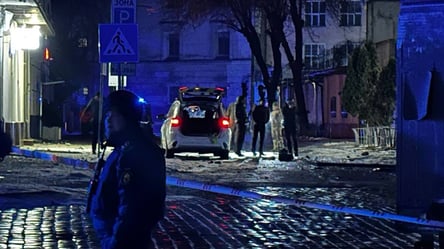 У Львові прогриміли вибухи — є загиблі та поранені правоохоронці - 304x171