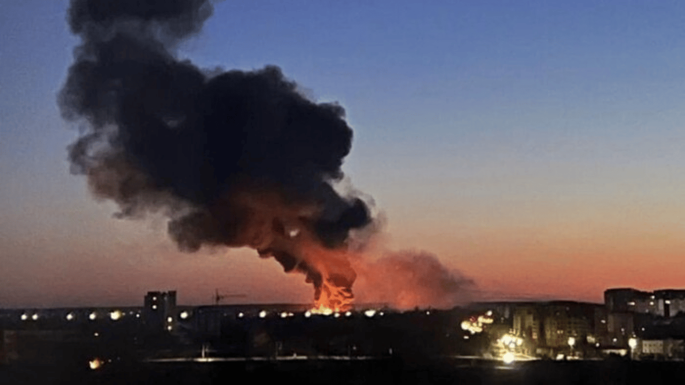 Вибухи в Запоріжжі вночі 14 серпня: обстріл ракетами С-300