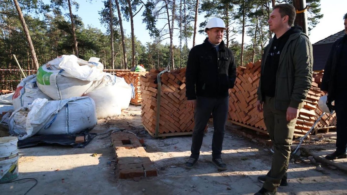 В Ирпене спецкомиссия обнаружила нарушения при восстановлении уничтоженных россиянами домов