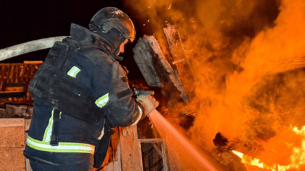 РФ атакувала інфраструктуру у Запоріжжі — виникла пожежа - 285x160