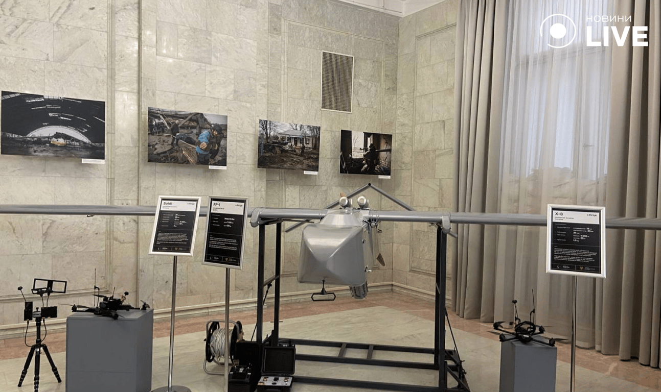 Український дрон FP-1 показали на виставці - фото