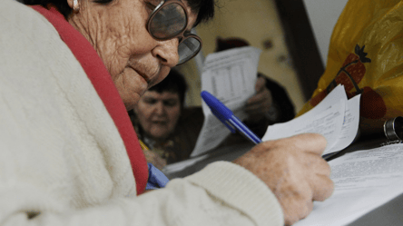 Перевірка пенсіонерів — хто може залишитись без виплат з 1 січня - 290x160