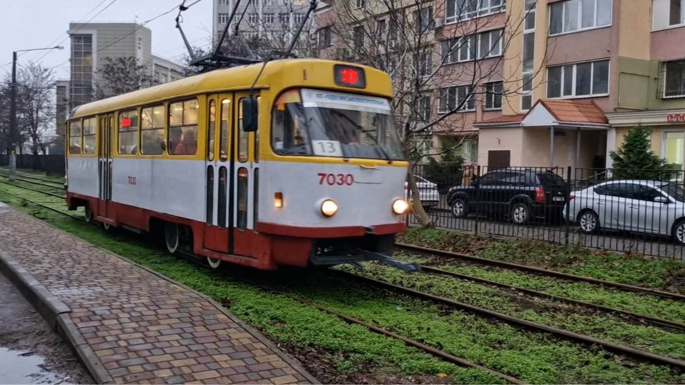 Одеський електротранспорт готують до запуску: обкатка трамваїв