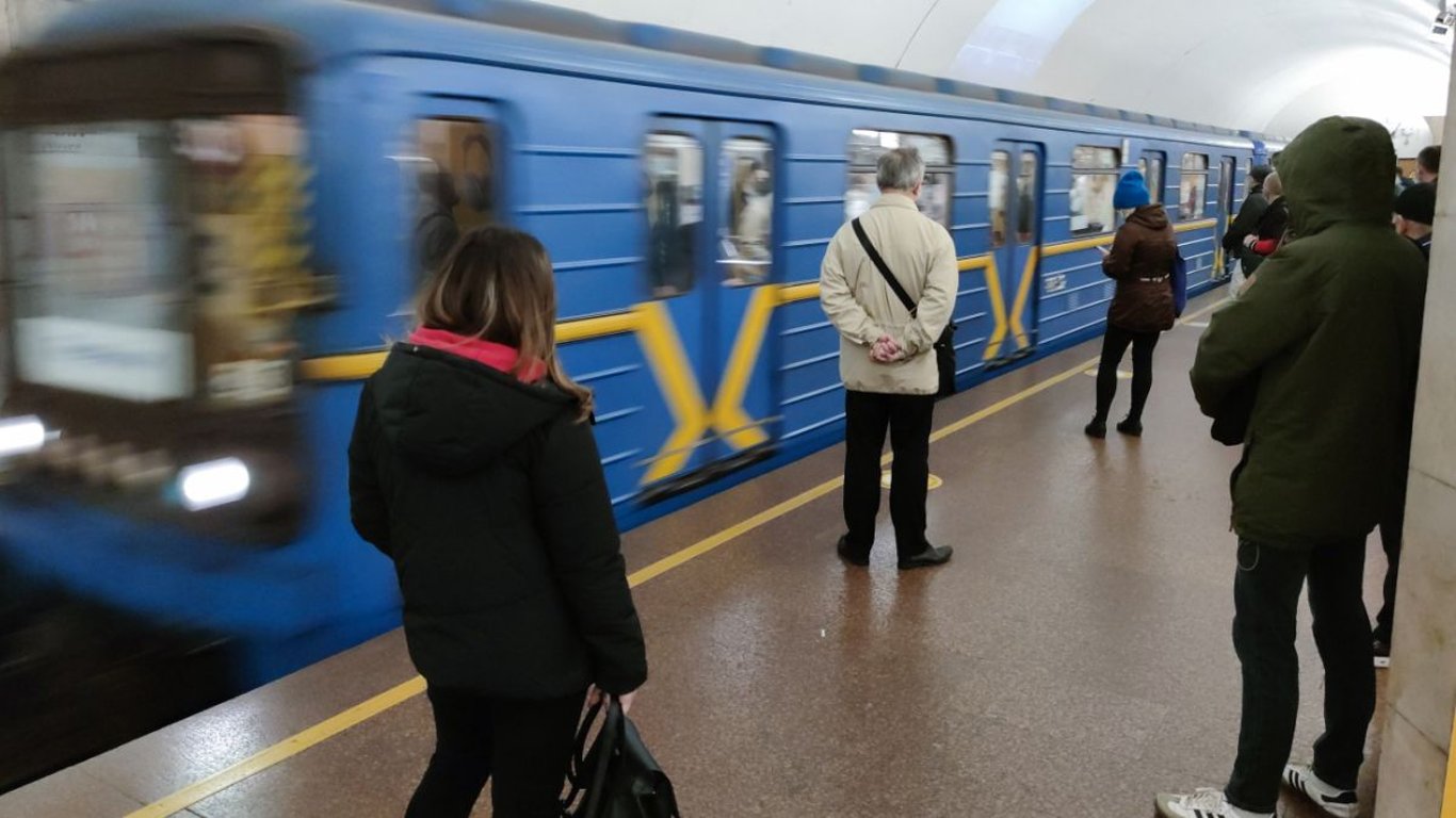 В киевском метро рассказали, сколько действительно должно стоить проезд в транспорте