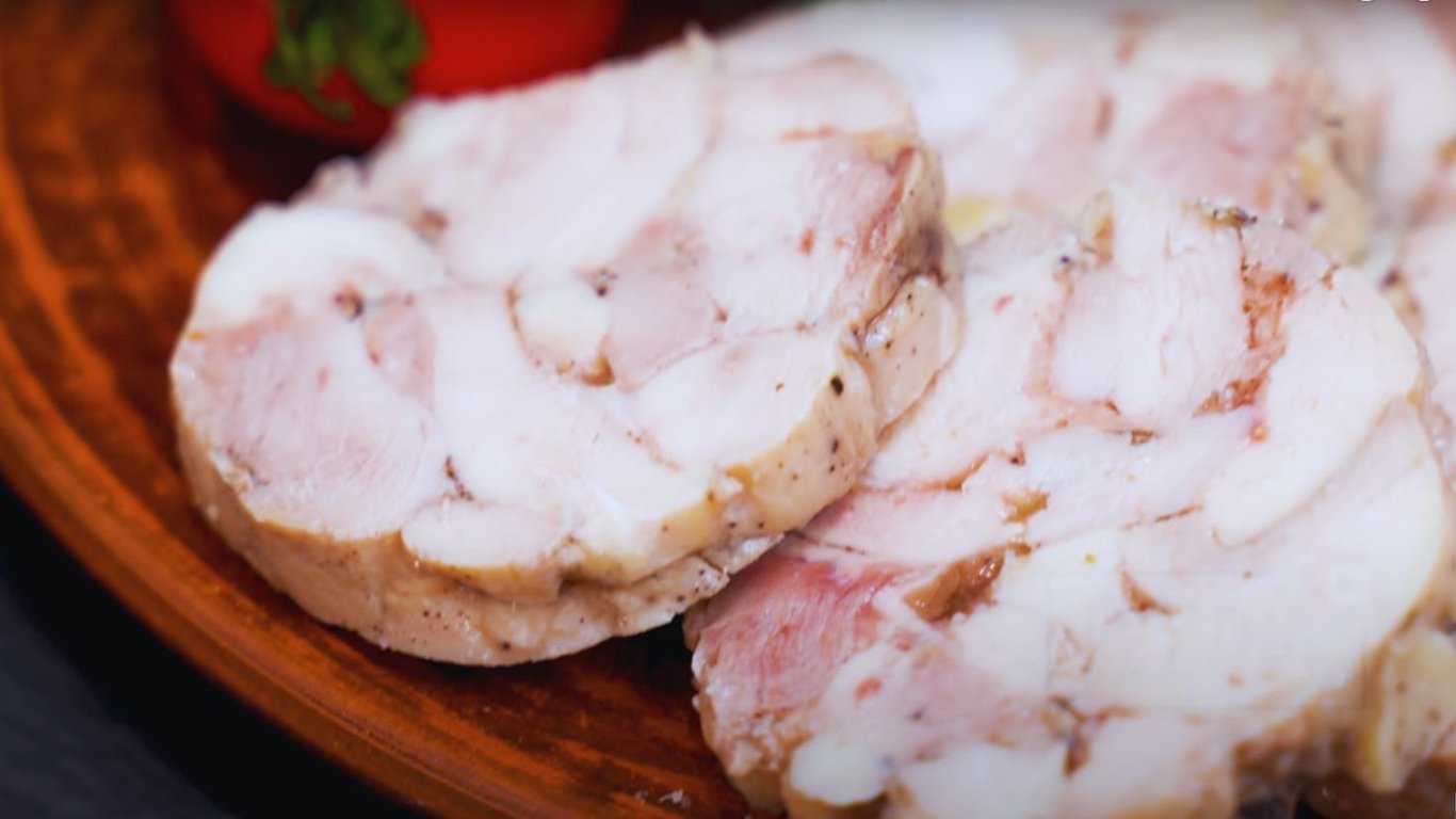 Куряча ковбаса в домашніх умовах — простий рецепт приготування