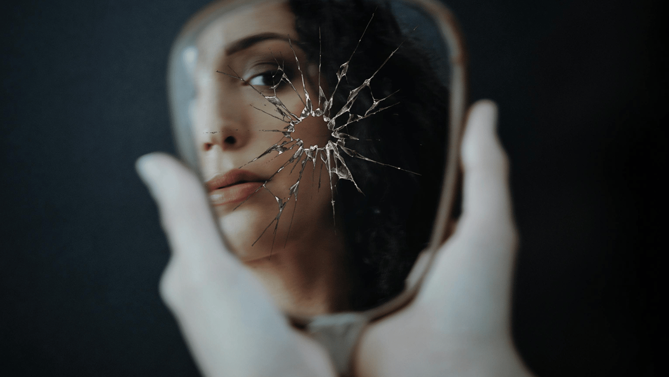 Що робити, коли розбилось дзеркало