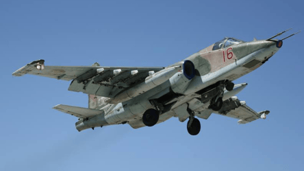 Россияне сбили свой штурмовик Су-25 - 285x160