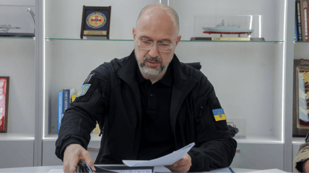 Шмыгаль провел первое совещание в должности министра обороны - 285x160