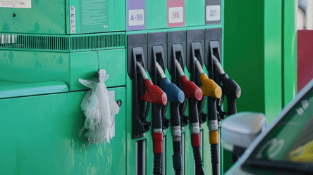 Українцям оновлять ціни на бензин і сигарети — як подорожчають - 285x160