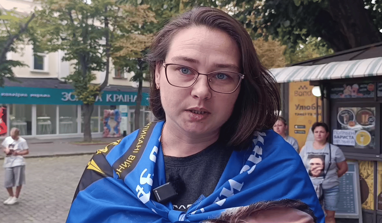 Два прапори, одна надія: в Одесі пройшла велика хода - фото 14