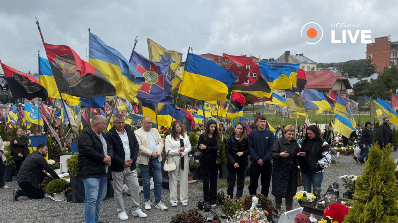 Вшанування полеглих воїнів ЗСУ у Львові