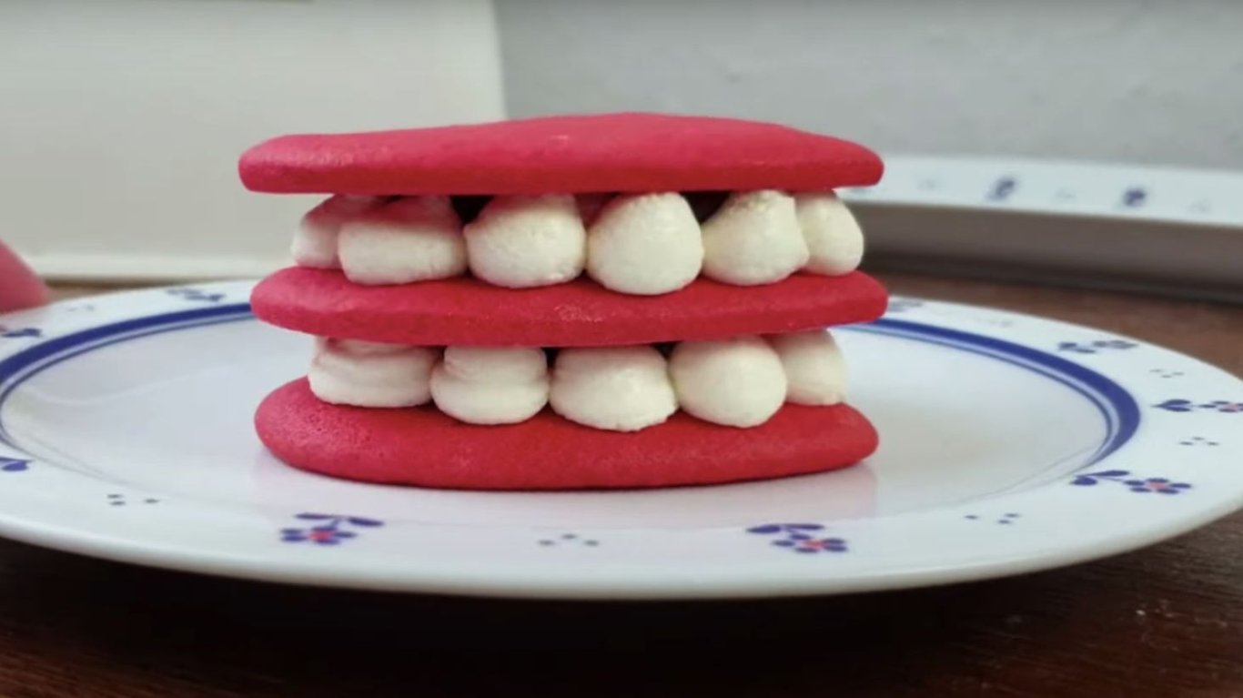 красивый десерт на День влюбленных 