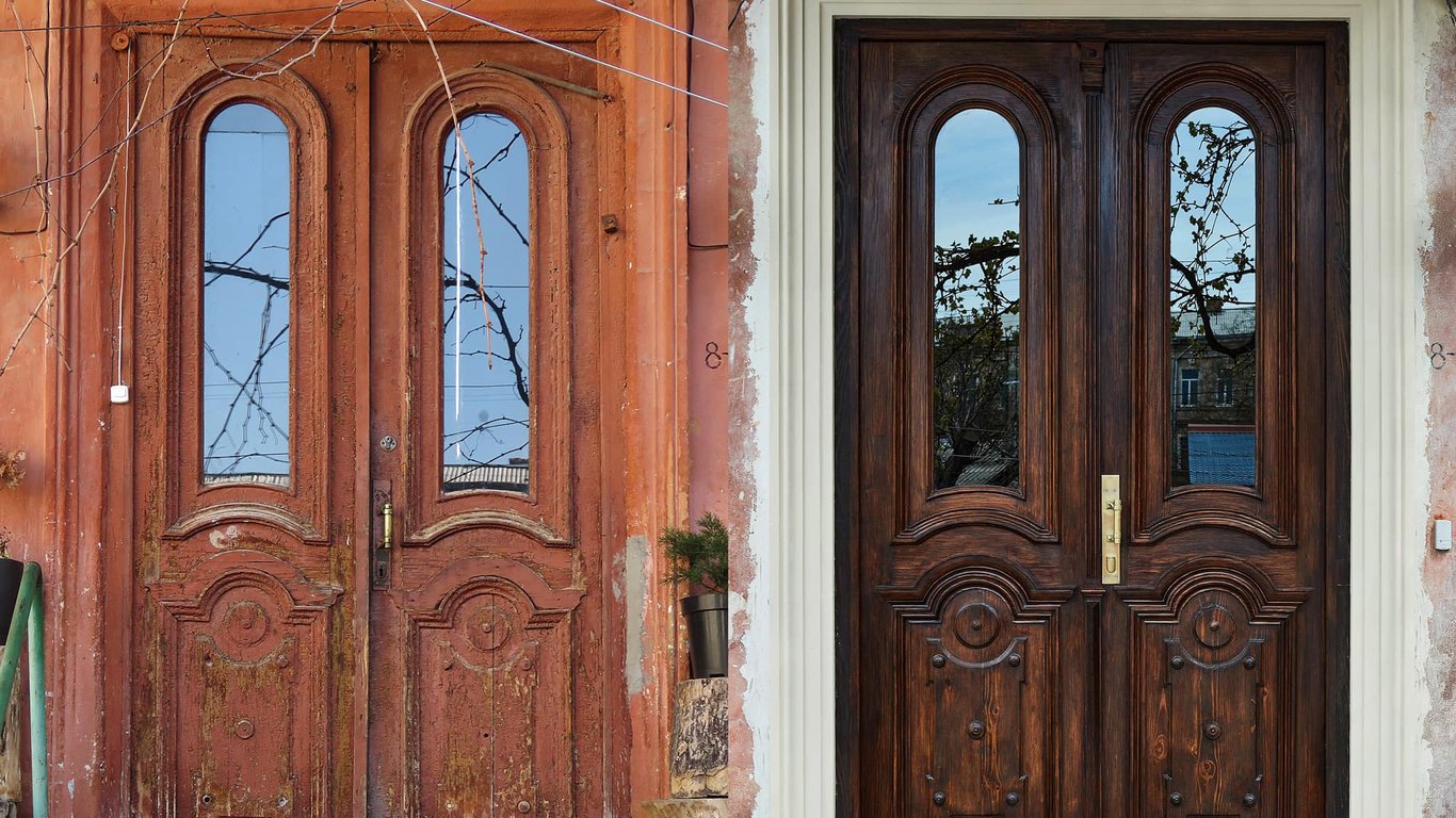 В Одессе отреставрировали старинную дверь: как подать заявку