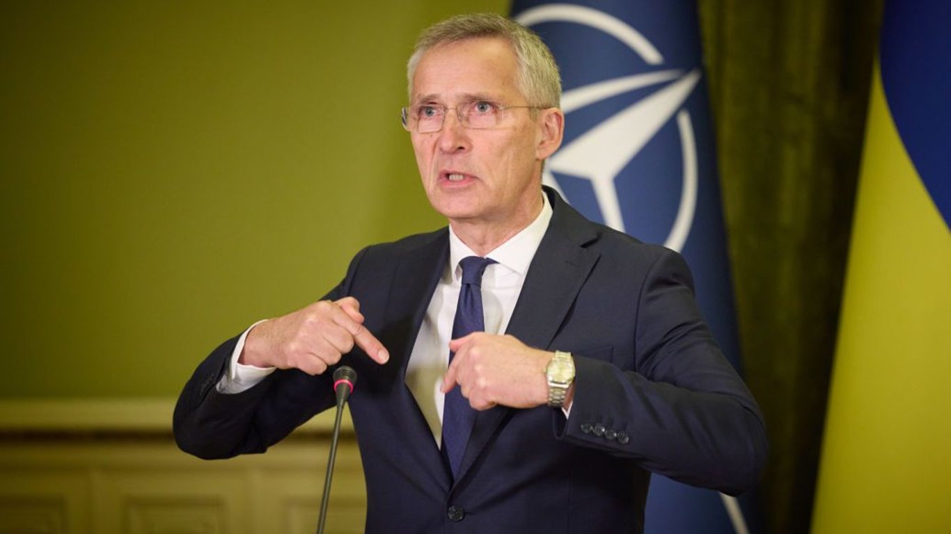 НАТО анонсировала "масштабную инвестицию" - закупка 155-мм боеприпасов