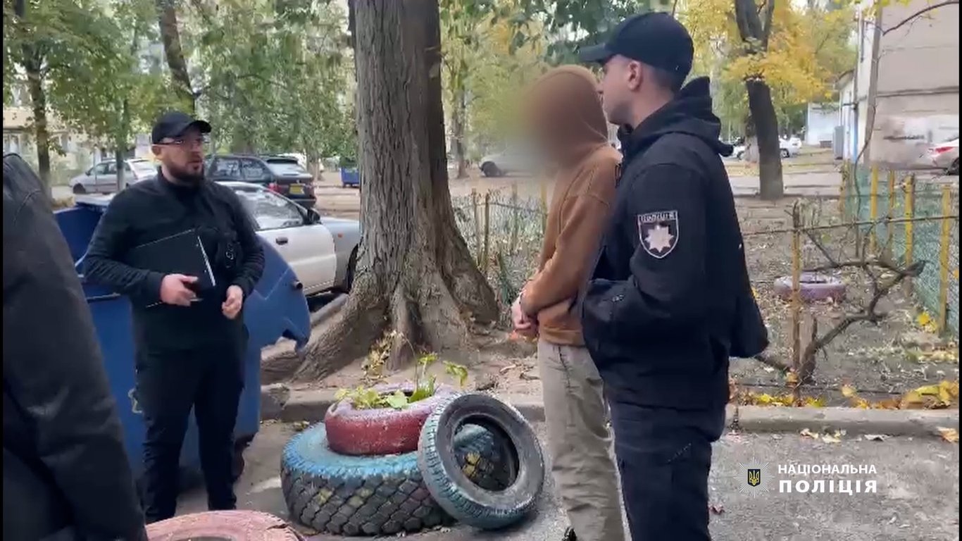 Вчиняли підпали майна на замовлення — в Одесі затримали злочинне угрупування