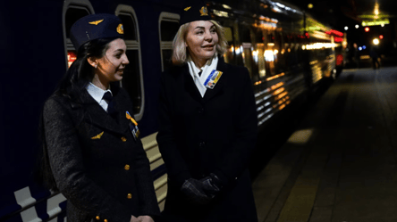 В УЗ пояснили, які квитки не можна поки купити після 14 грудня - 285x160